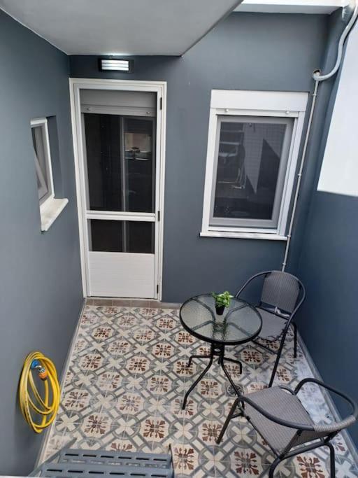Petite Suite With Backyard. Mytilíni Esterno foto