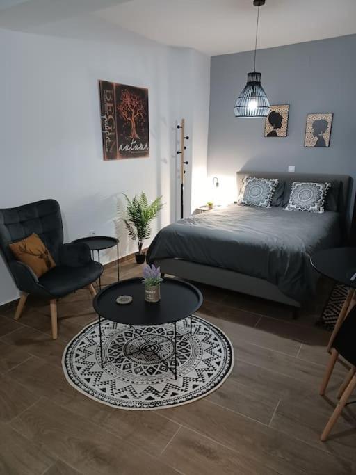 Petite Suite With Backyard. Mytilíni Esterno foto