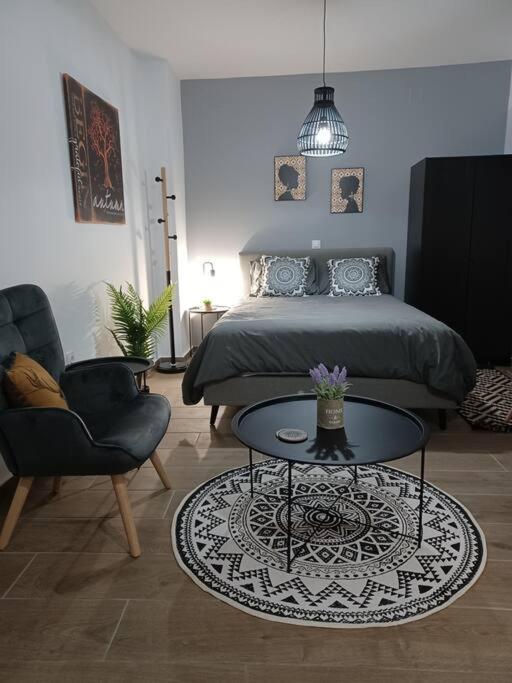 Petite Suite With Backyard. Mytilíni Esterno foto